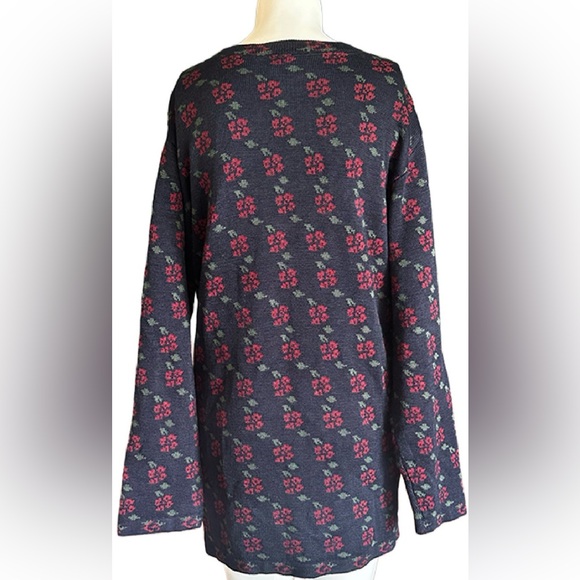 Vintage Patchwork Knit Sweater with Floral Patterns - Picture 4 of 10